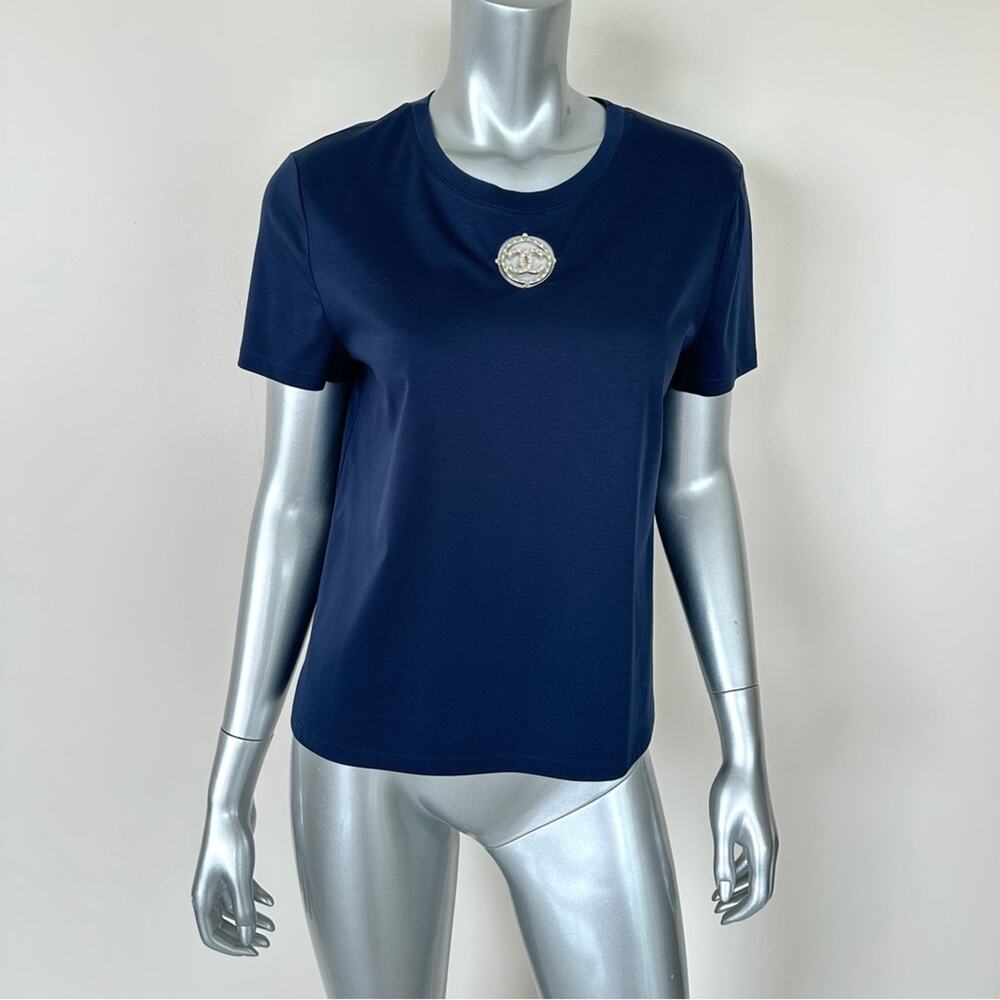 CHANEL women T-shirt size 38/40 FR or 8 US Authentic Retail 1550$